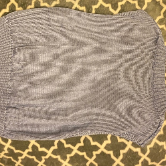 Purple ish blue crop top - Picture 2 of 3